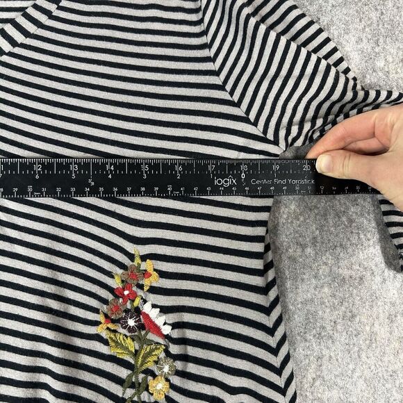Soft Surroundings Tunic Top Womens XL Striped Embroidered Floral Shark Bite Hem - Picture 6 of 9